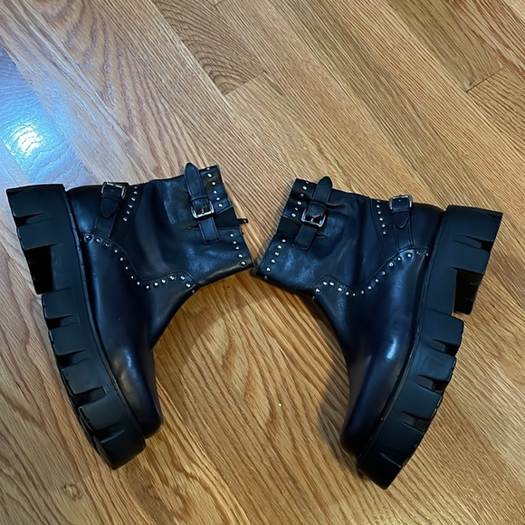 Free People Ludlow Studded Moto Boot Size 39 or 9 NWT - Picture 8 of 15